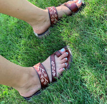 Load image into Gallery viewer, Rosa Shedron Chancla