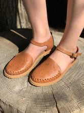 Load image into Gallery viewer, La Rosa Strap