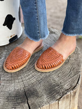 Load image into Gallery viewer, Classic slip on