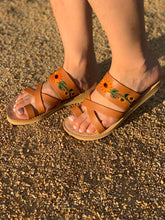 Load image into Gallery viewer, Girasol tan chancla