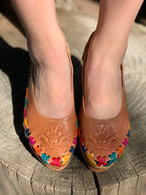 Load image into Gallery viewer, Tacón con Colores
